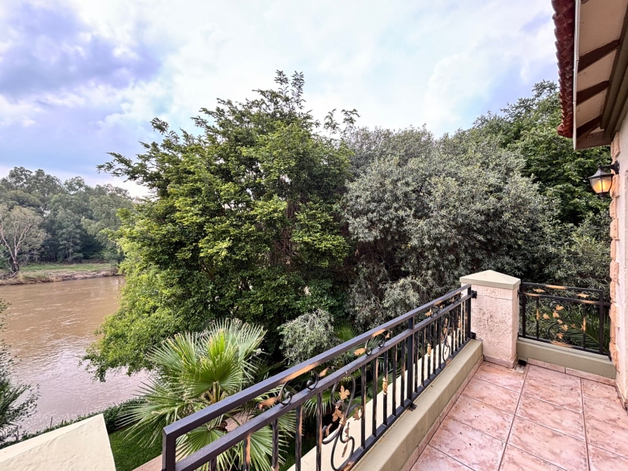 3 Bedroom Property for Sale in Vaal de Grace Golf Estate Free State